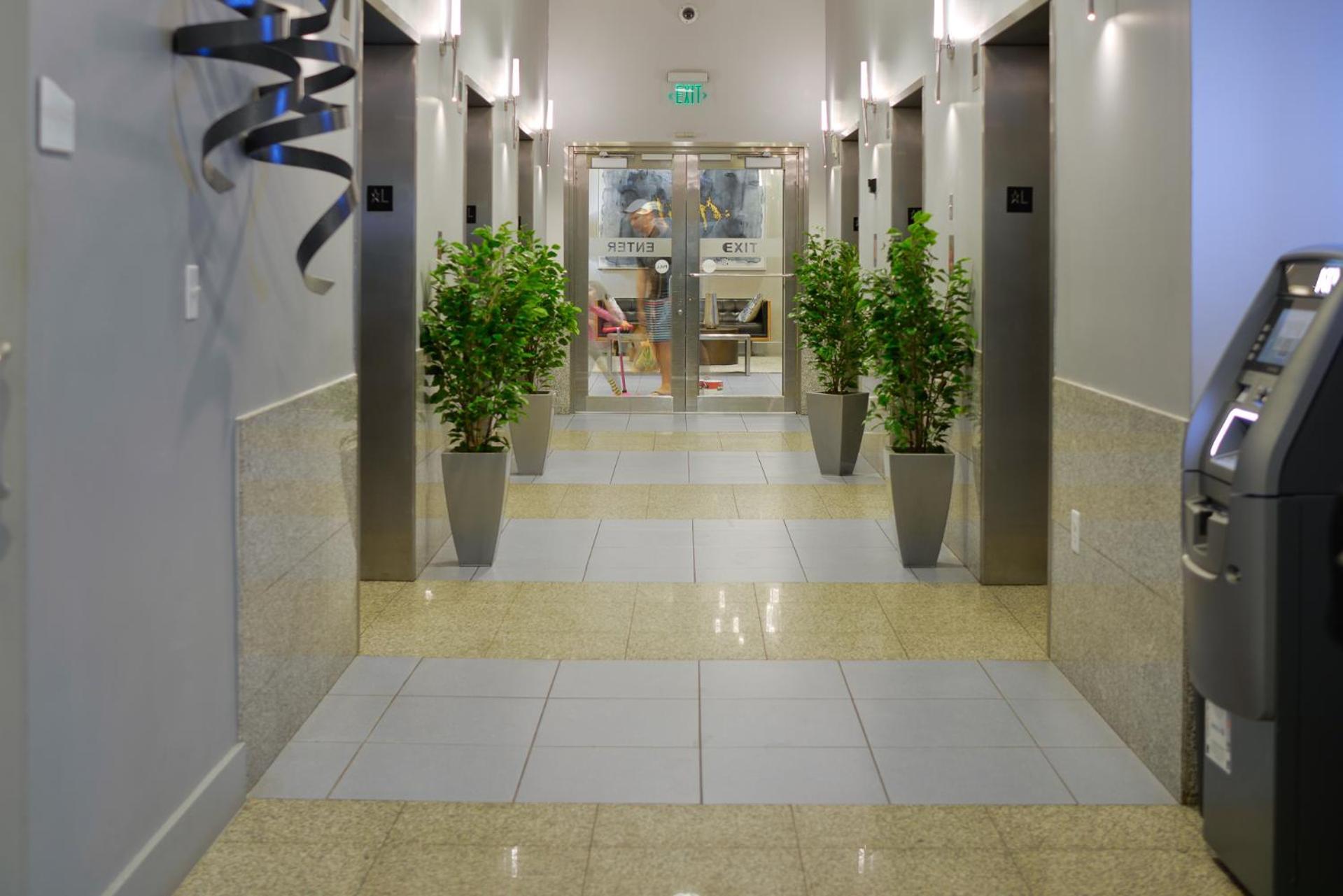 Wonderful Condo In The Heart Of Brickell With Pool マイアミ エクステリア 写真