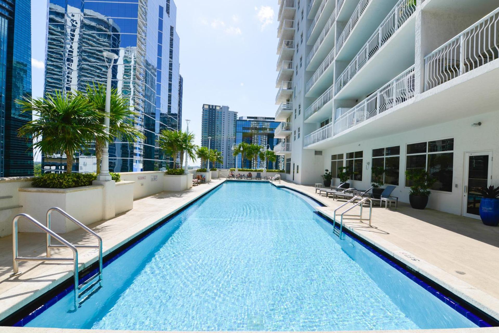 Wonderful Condo In The Heart Of Brickell With Pool マイアミ エクステリア 写真