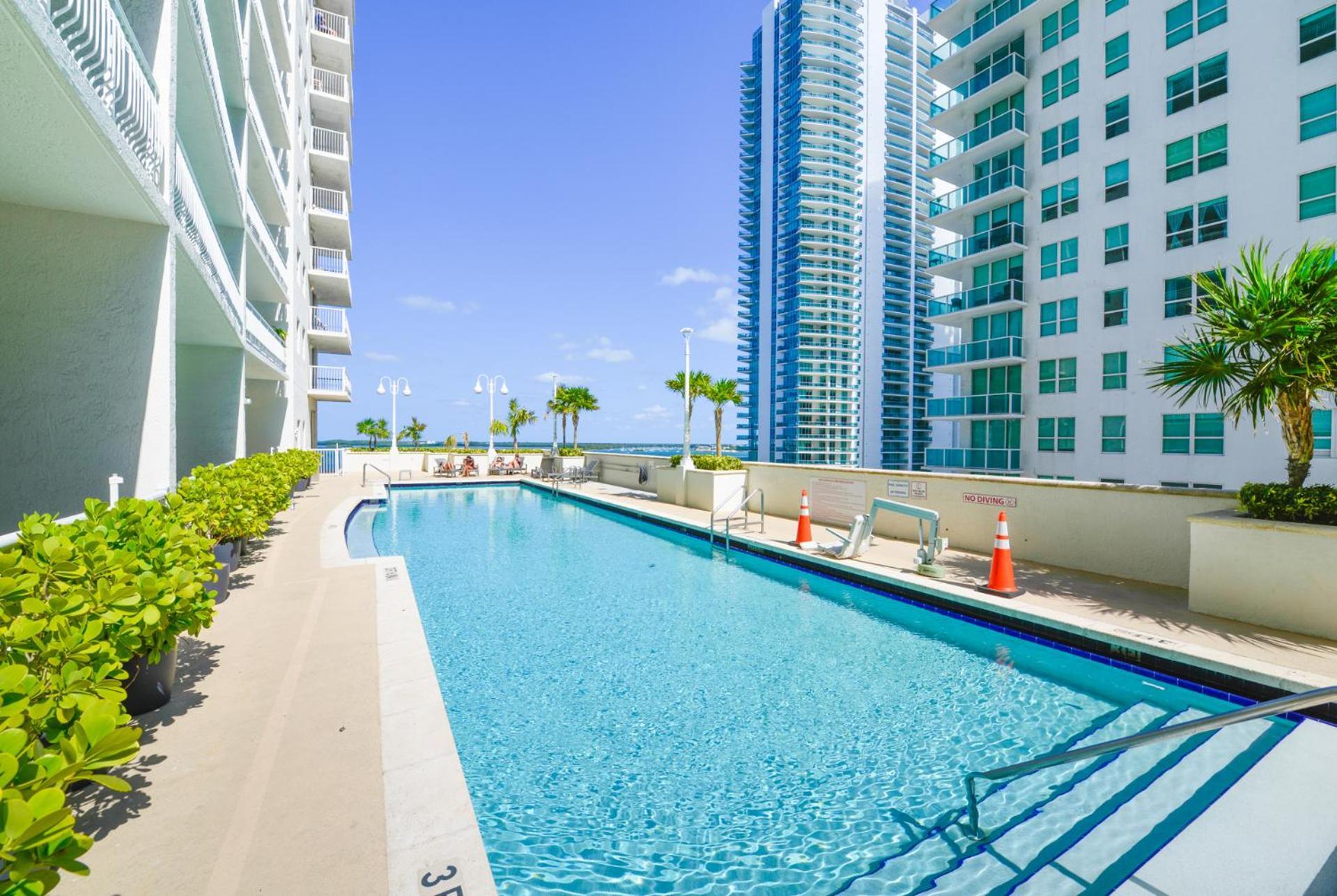 Wonderful Condo In The Heart Of Brickell With Pool マイアミ エクステリア 写真