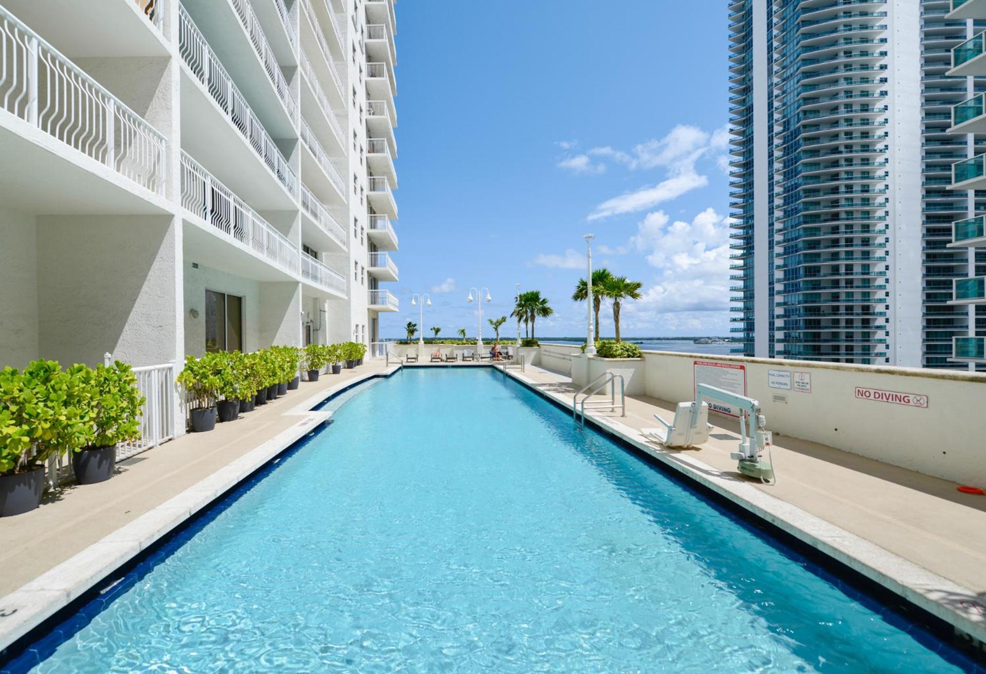 Wonderful Condo In The Heart Of Brickell With Pool マイアミ エクステリア 写真